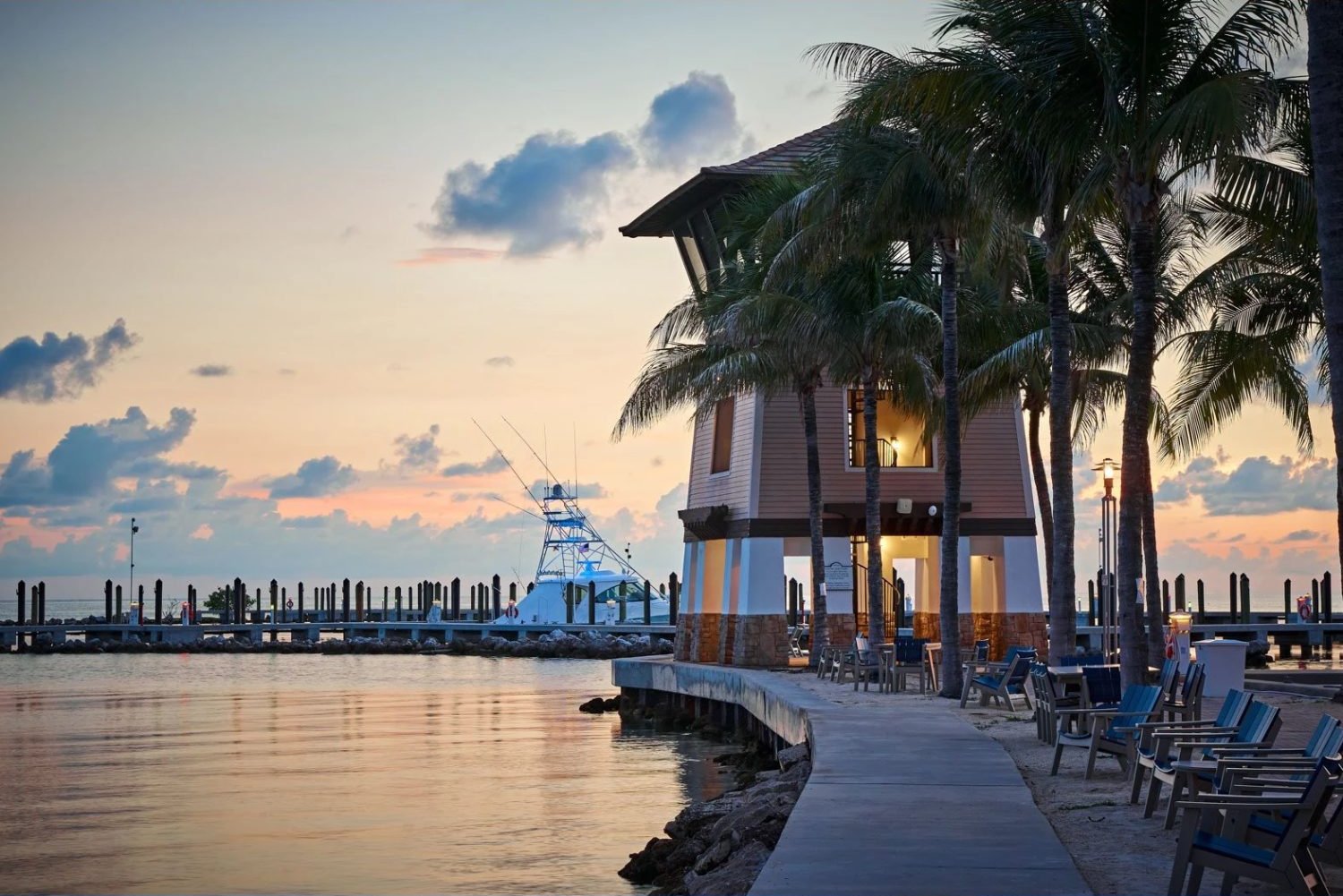 Sunset over the Marlin Bay marina